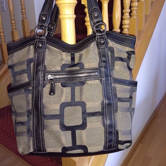 Nine West  Canvas Big Tote Handbag - Picture 1 of 13
